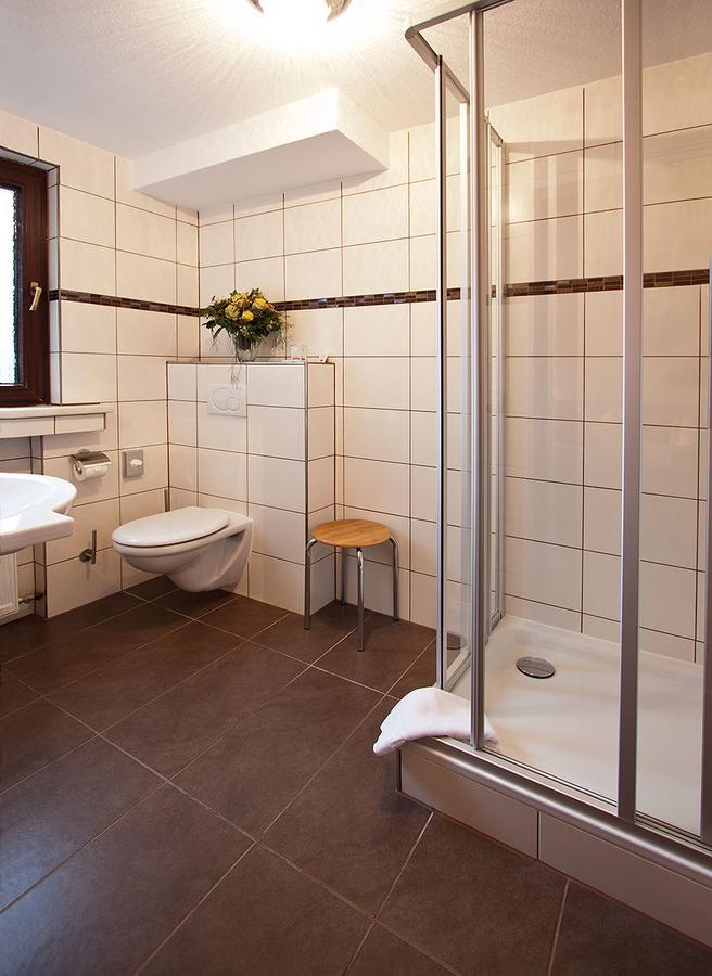 May-hof Hotel 3*